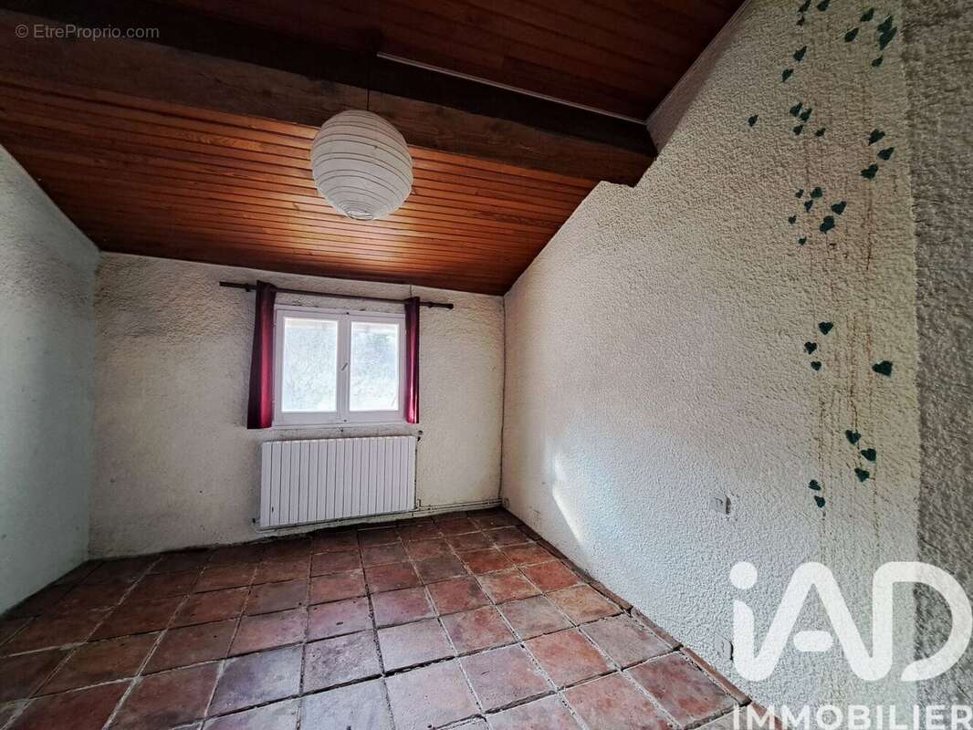 Maison 251 m² à Festes-Et-Saint-Andre  - photo 7