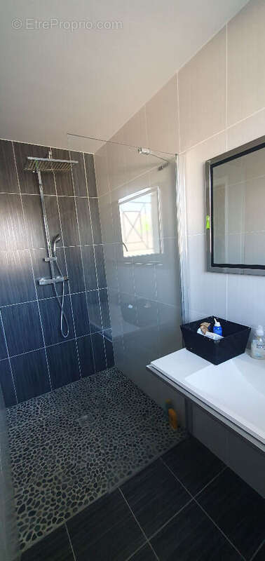 Maison à SAINT-PIERRE-EN-FAUCIGNY