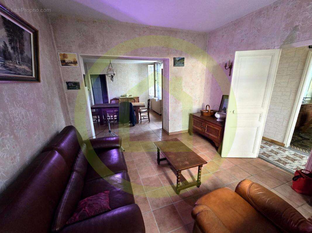 Maison à FLEURY-LES-AUBRAIS