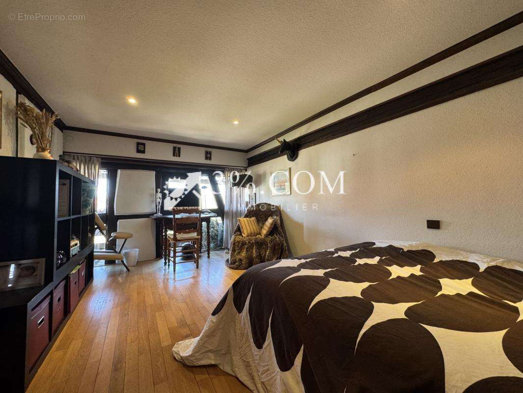 3%COM Demeure de charme 290m2 - 5 chambres - 4 salles de bai - photo 9