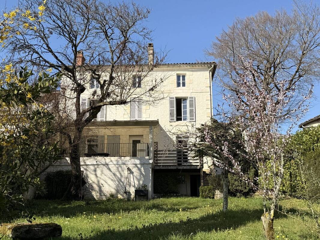 Maison à MORTAGNE-SUR-GIRONDE