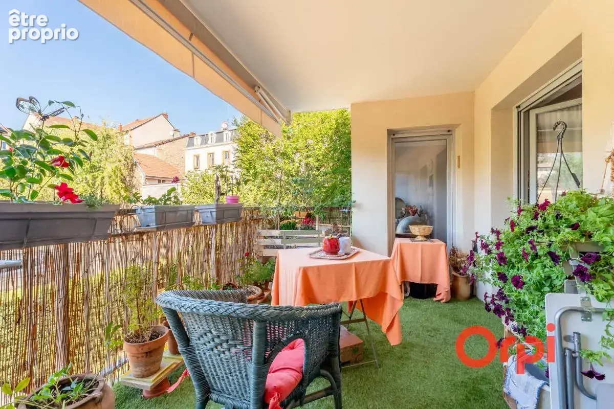 Appartement en parfait état avec terrasse et garage - photo 10