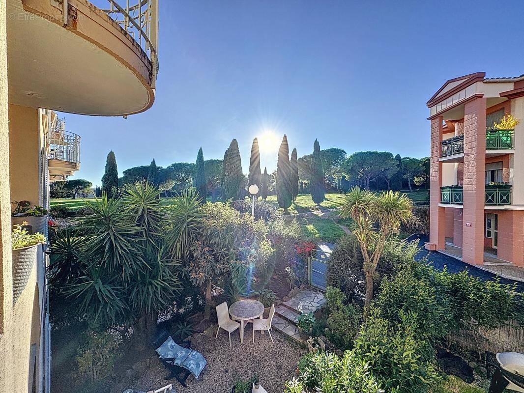 Appartement à FREJUS