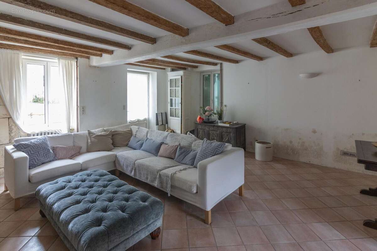 Charmante maison de village avec piscine et dépendance - photo 7