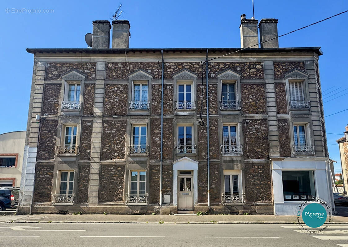 Appartement à CORBEIL-ESSONNES
