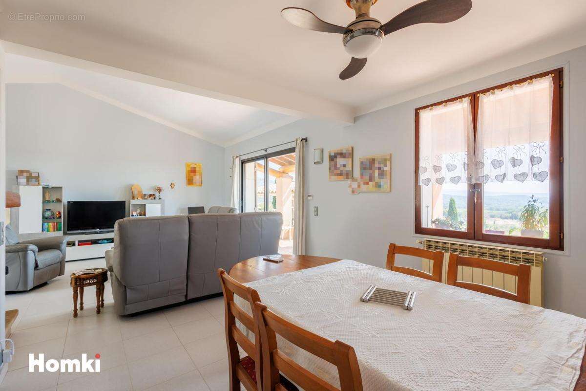 Maison/Villa T5 de 148 m2 à Saint-Saturnin-lès-Apt 84490 - photo 7