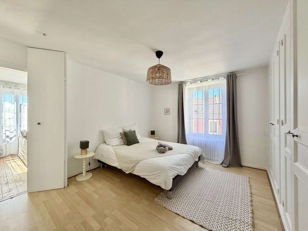 Appartement à VERRIERES-LE-BUISSON