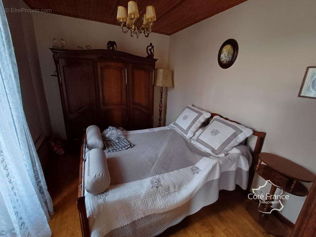 Maison à SAINT-PRIVAT