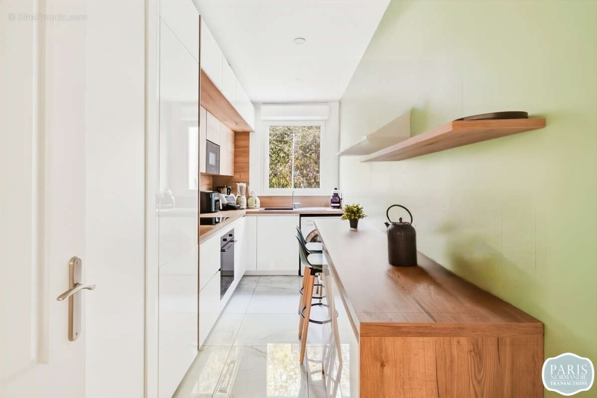 Appartement à LE PLESSIS-ROBINSON