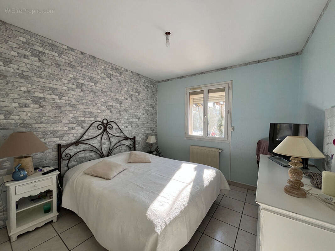 Maison à L'ISLE-SUR-LA-SORGUE