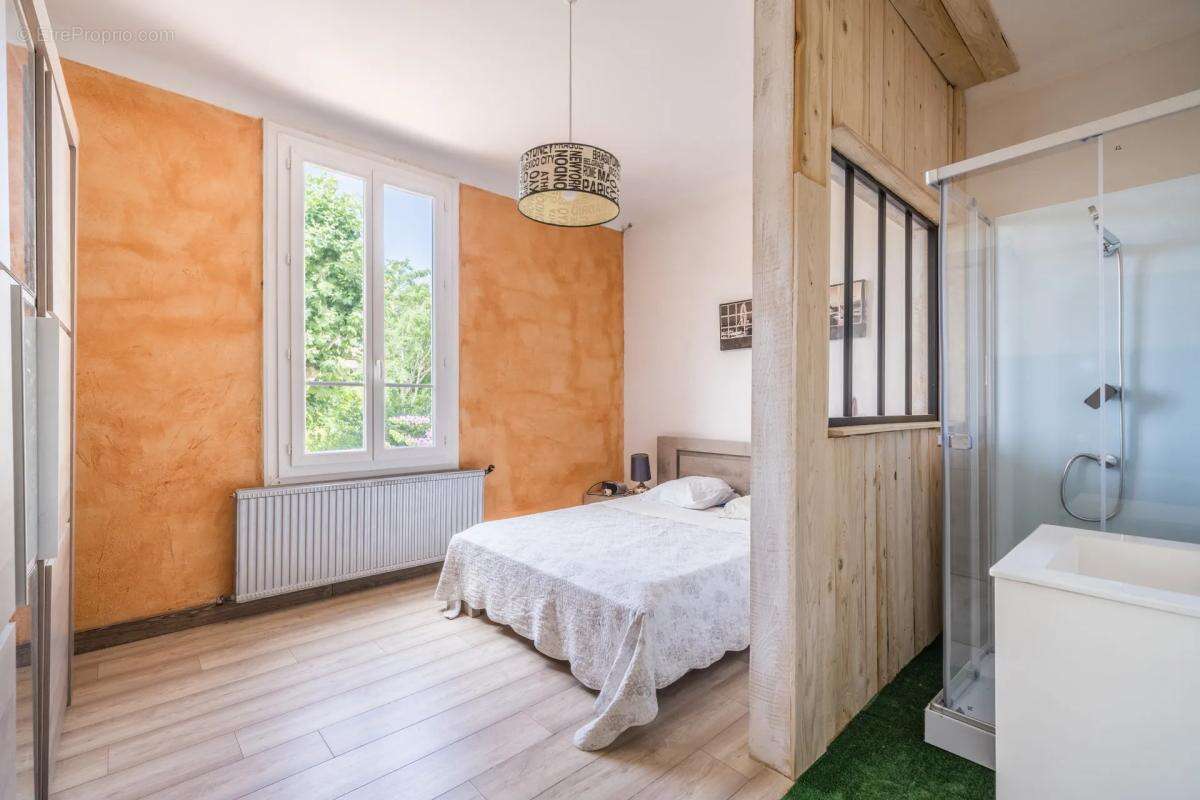 Maison à MONTAGNAC