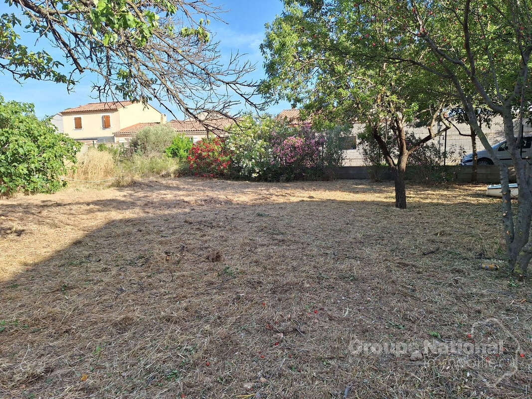 Terrain à MIRAMAS