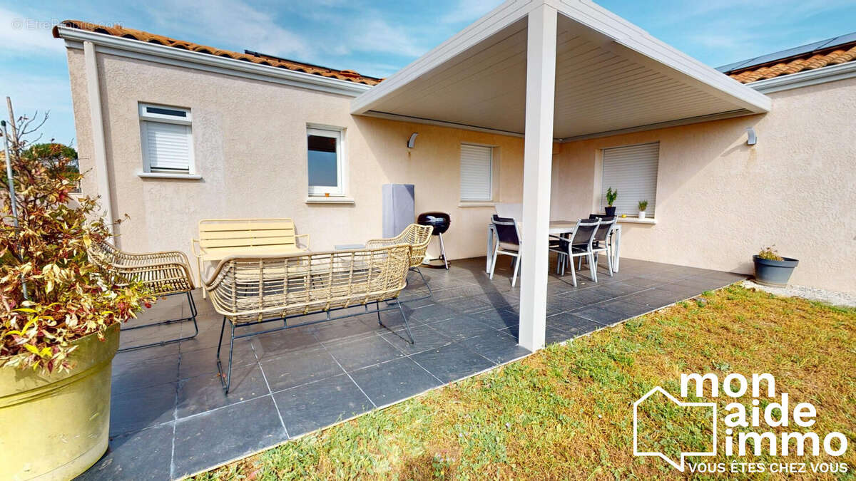 Maison 149 m² à Benet  - photo 9