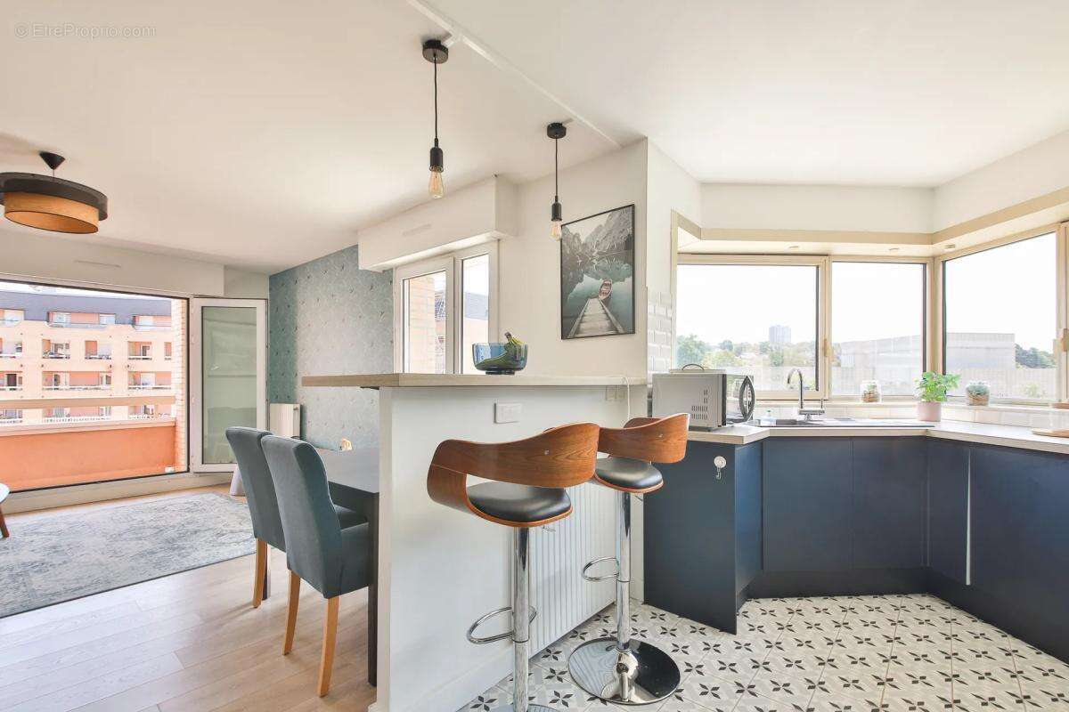 Appartement de 3 pièces de 70,5 m² à Cachan vendu loué meublé - photo 6