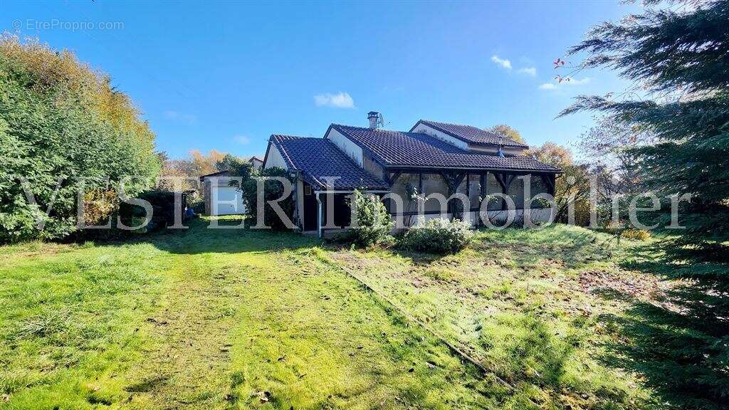 Maison à SAINT-LAURENT-DES-HOMMES