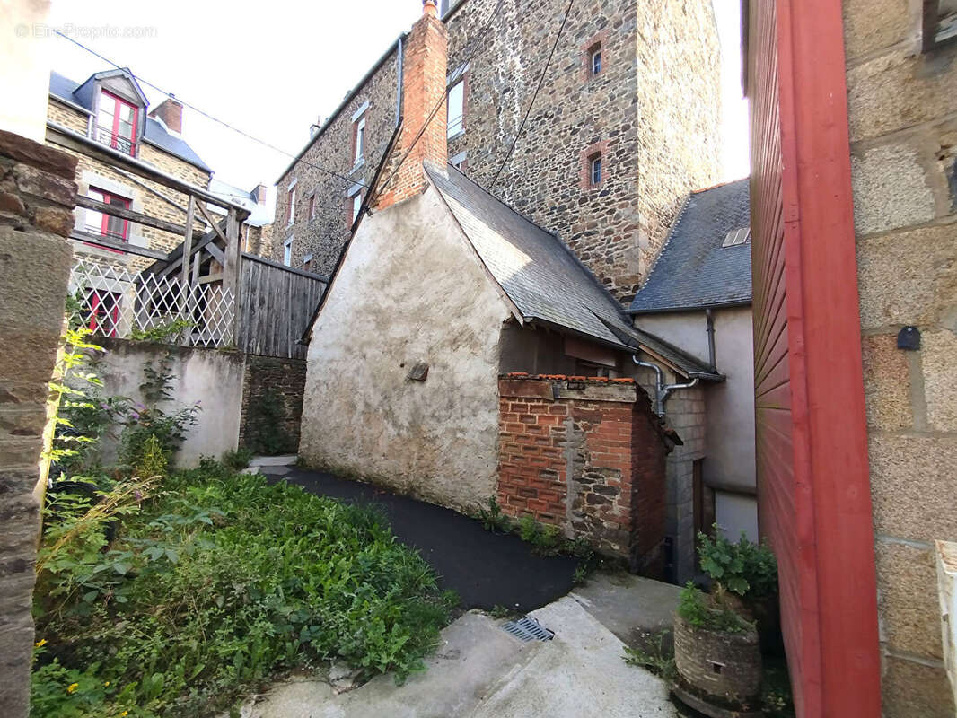 Maison à FOUGERES
