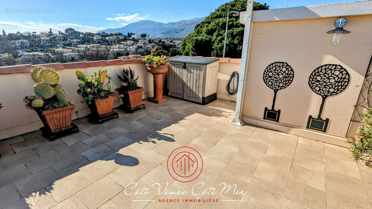 Vence   dernier étage   2 pièces avec toit-terrasse et vue mer panoramique - photo 23
