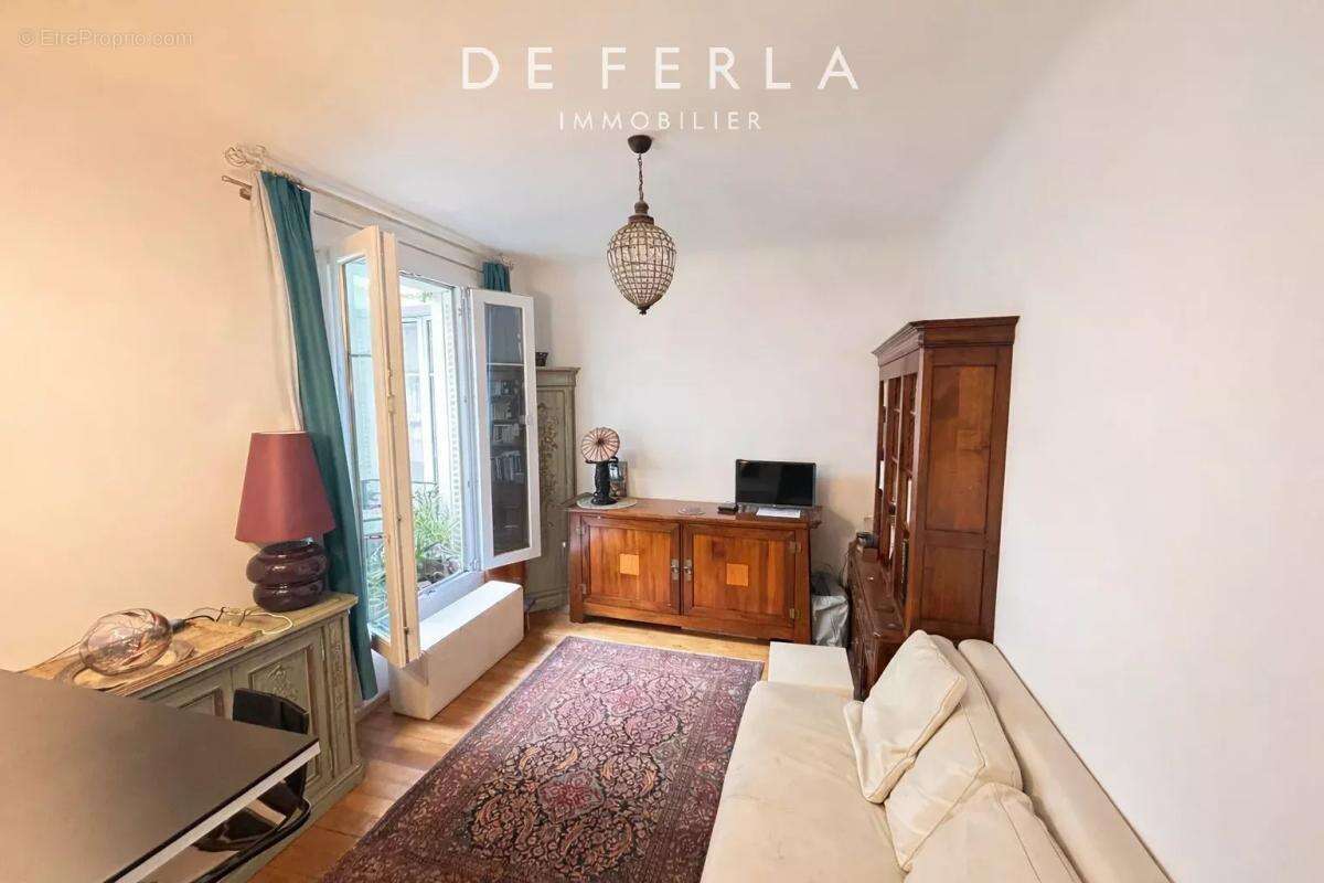 Appartement à PARIS-15E