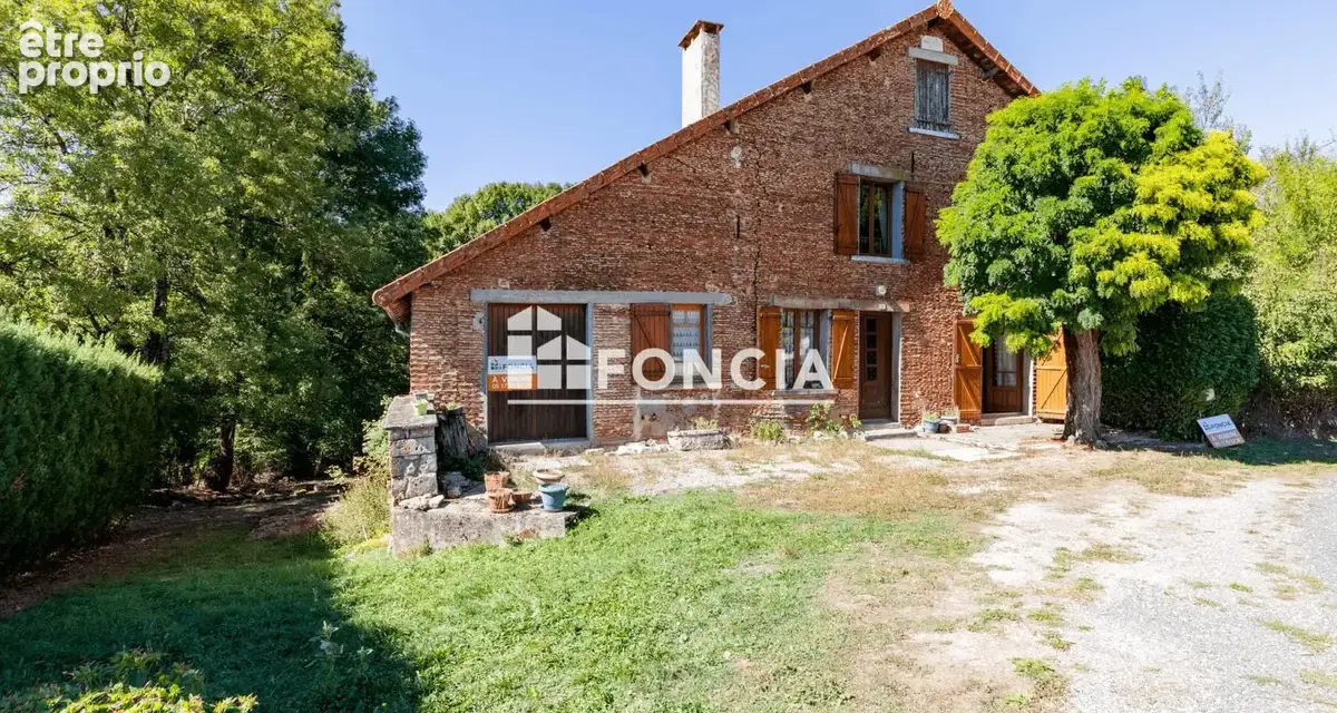 Photo Maison à Chassiecq au prix de 57 143€