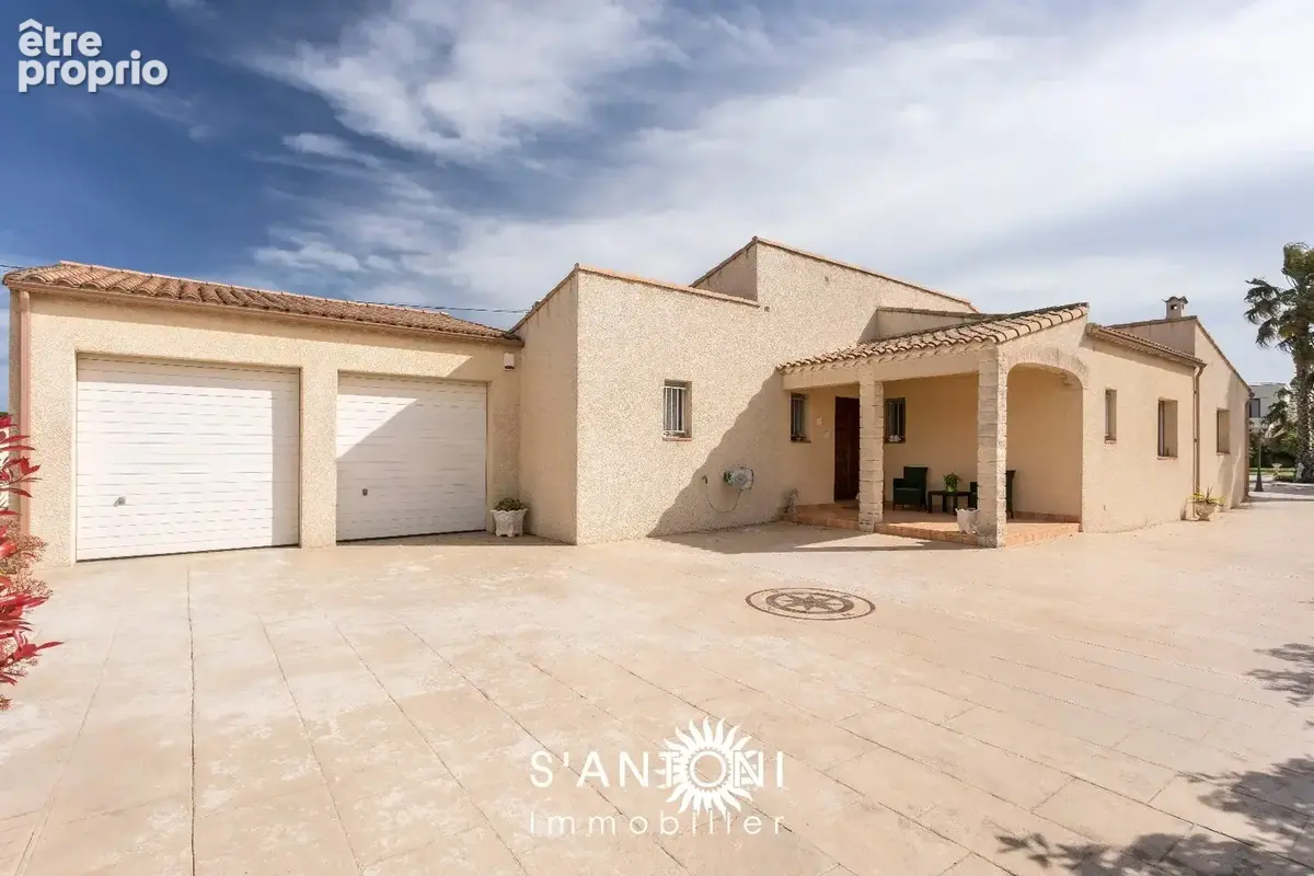 LE GRAU D'AGDE, Magnifique Villa Plain pied de style Languedocienne de 160m² hab. sur une parcelle de 1357m² avec double garage - photo 2