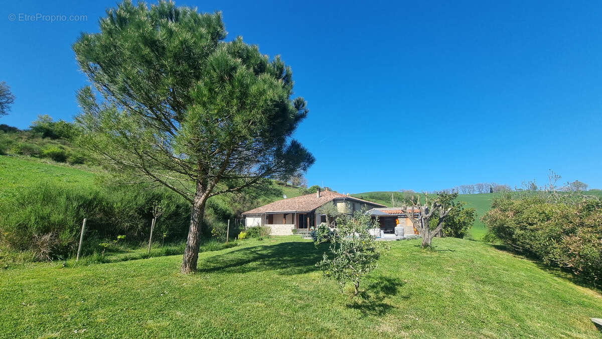 Maison à LOMBEZ