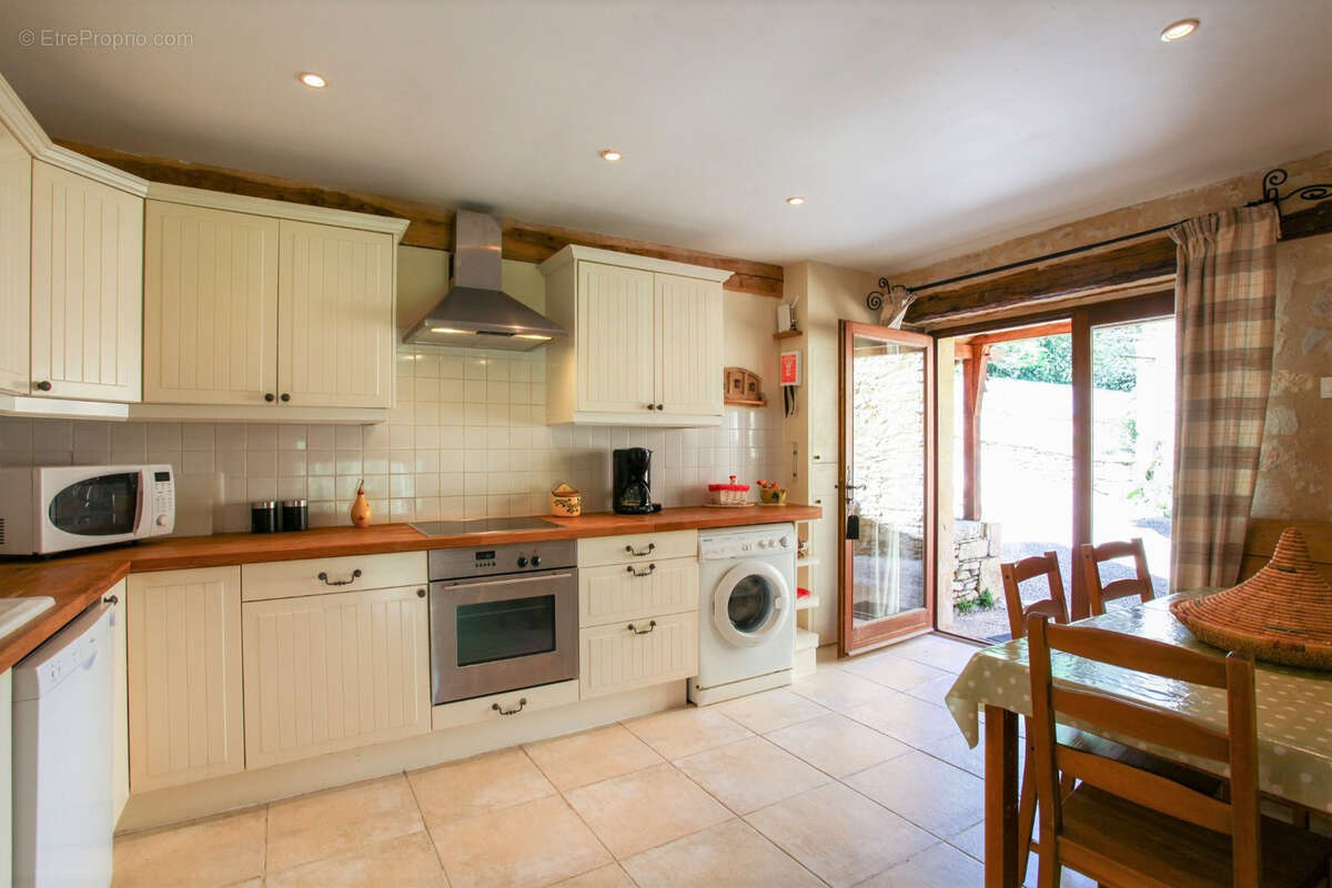 Maison à CAMPAGNAC-LES-QUERCY