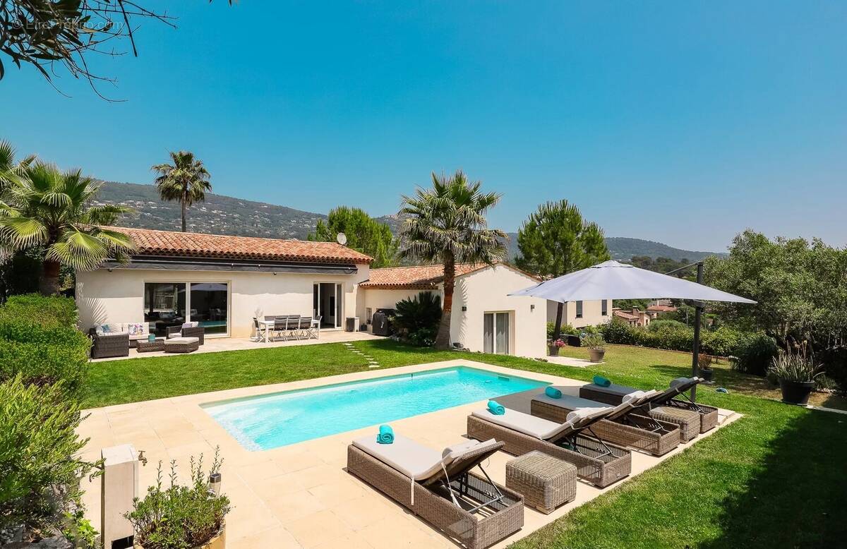 Maison à PEYMEINADE