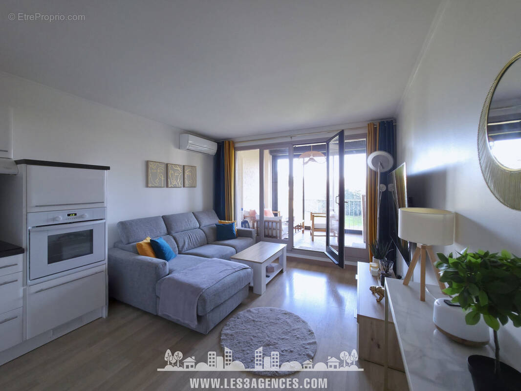 Appartement à COGOLIN