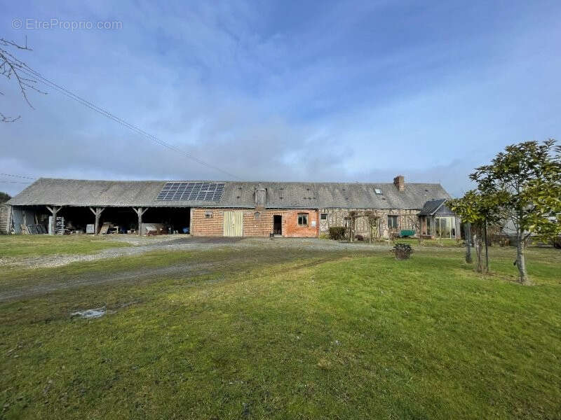 Maison à LA BAZOCHE-GOUET