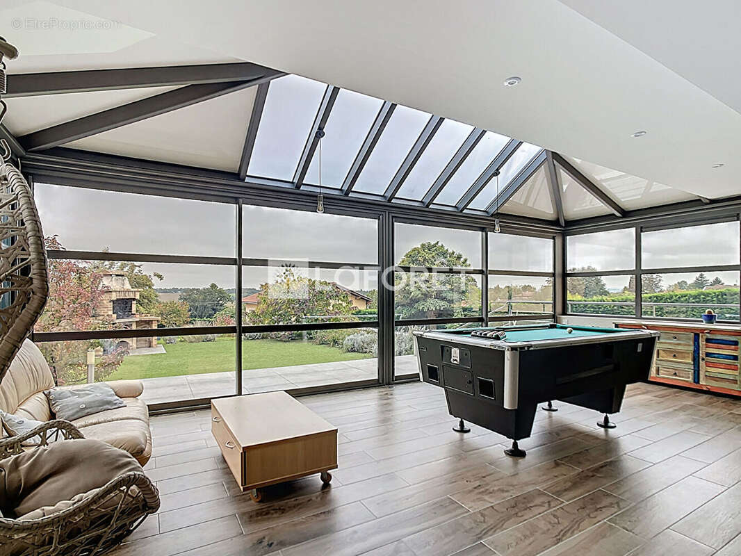 Maison à DOMPIERRE-SUR-CHALARONNE