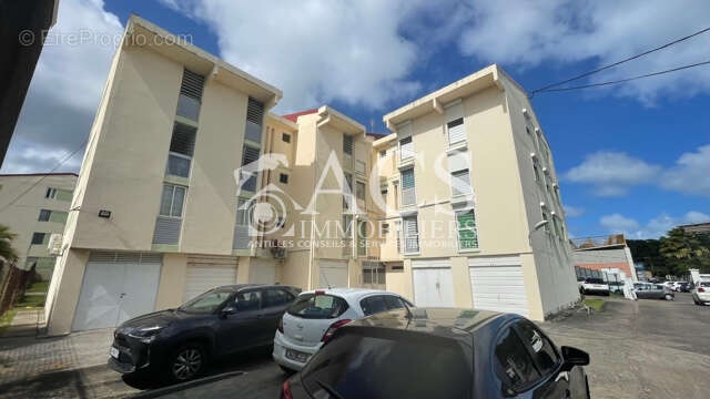 Appartement à LE ROBERT
