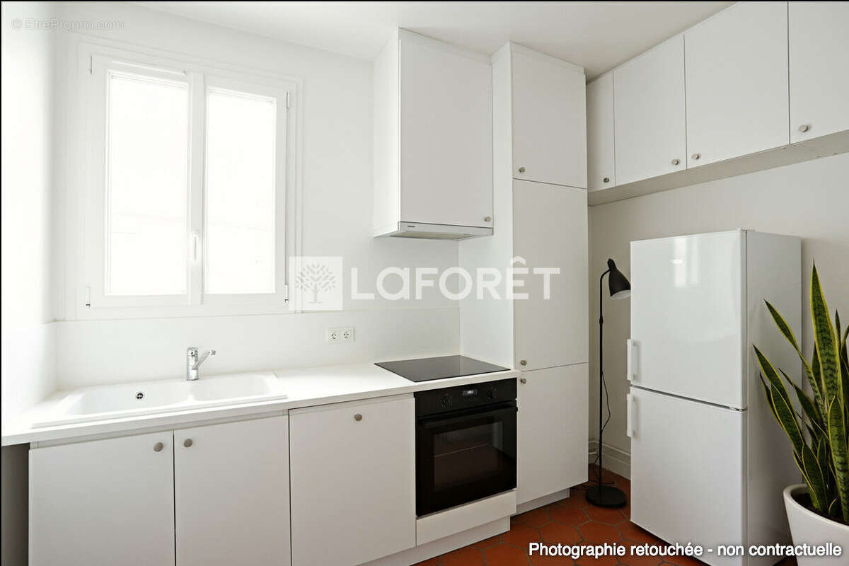 Appartement à PARIS-14E