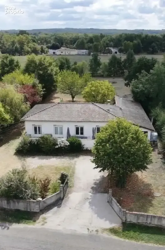 Maison à SAINT-ETIENNE-DE-TULMONT