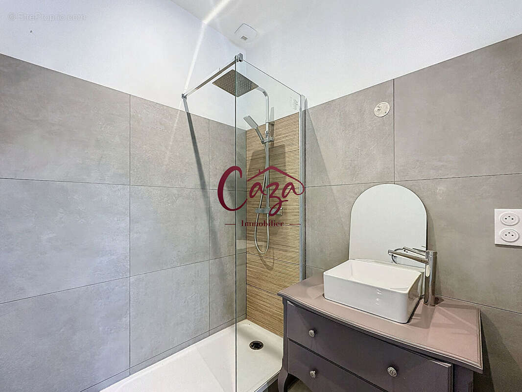 Maison à CAMBLANES-ET-MEYNAC