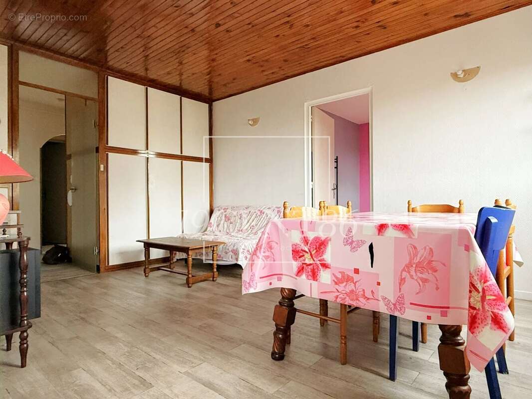 Appartement à SAINT-PRIEST