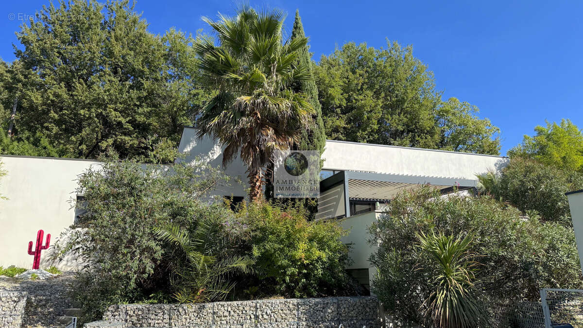 Maison à SAINT-PERAY