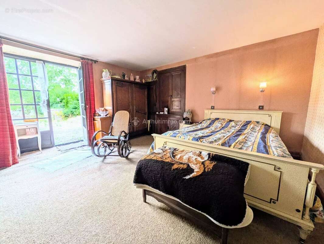 Maison à NEUFCHATEAU