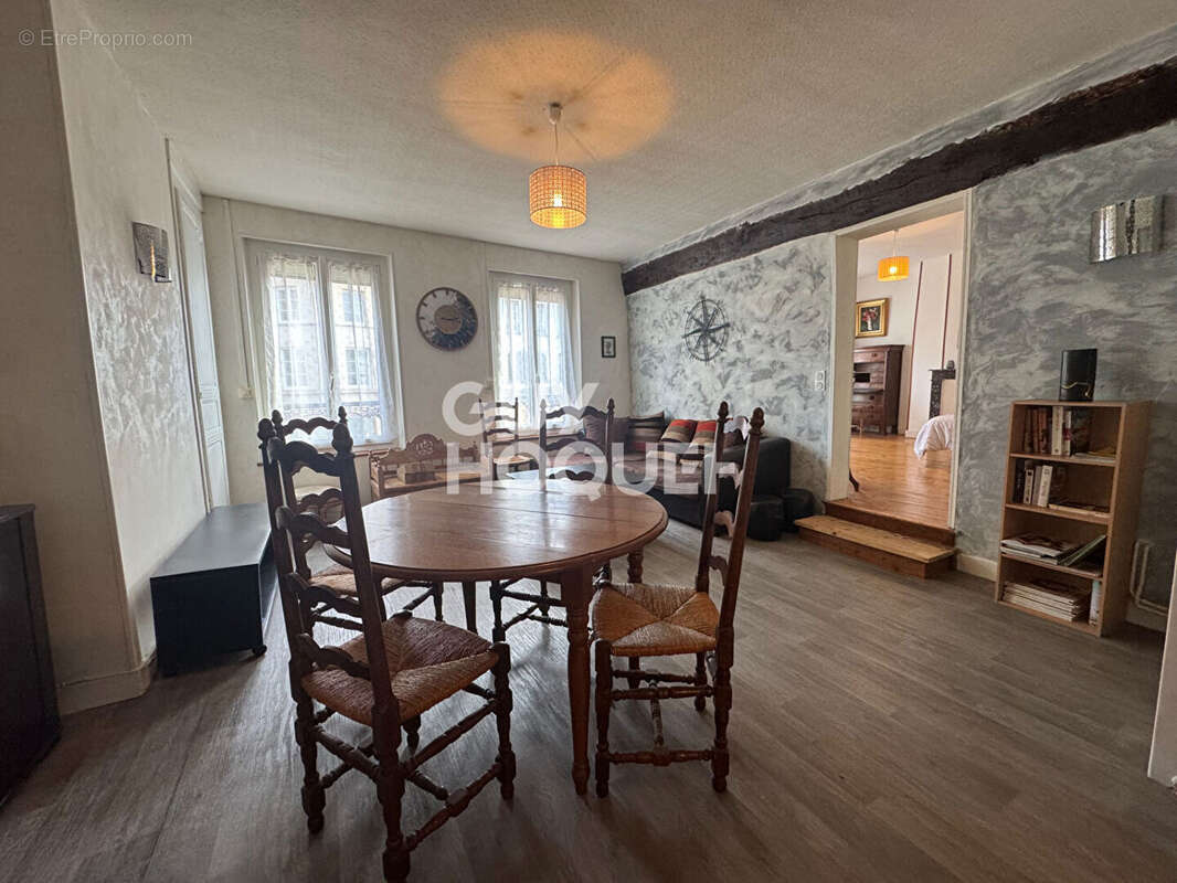 Appartement à BRETEUIL