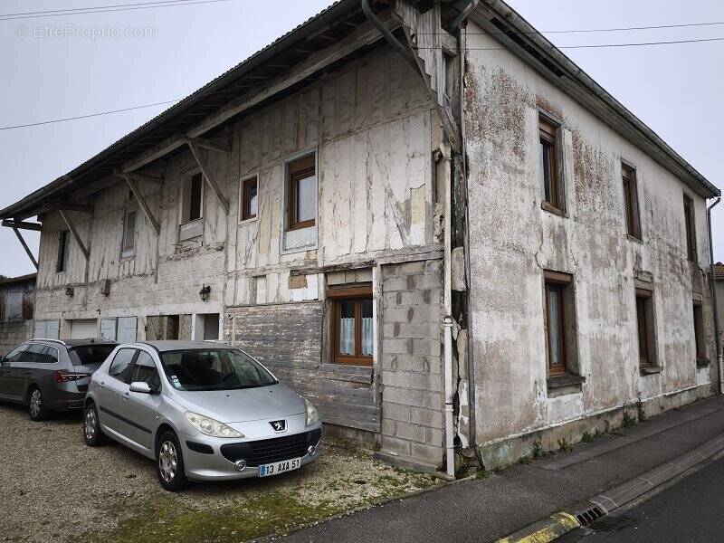 Maison à LOISY-SUR-MARNE