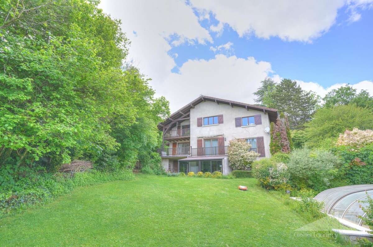 Maison à THOIRY