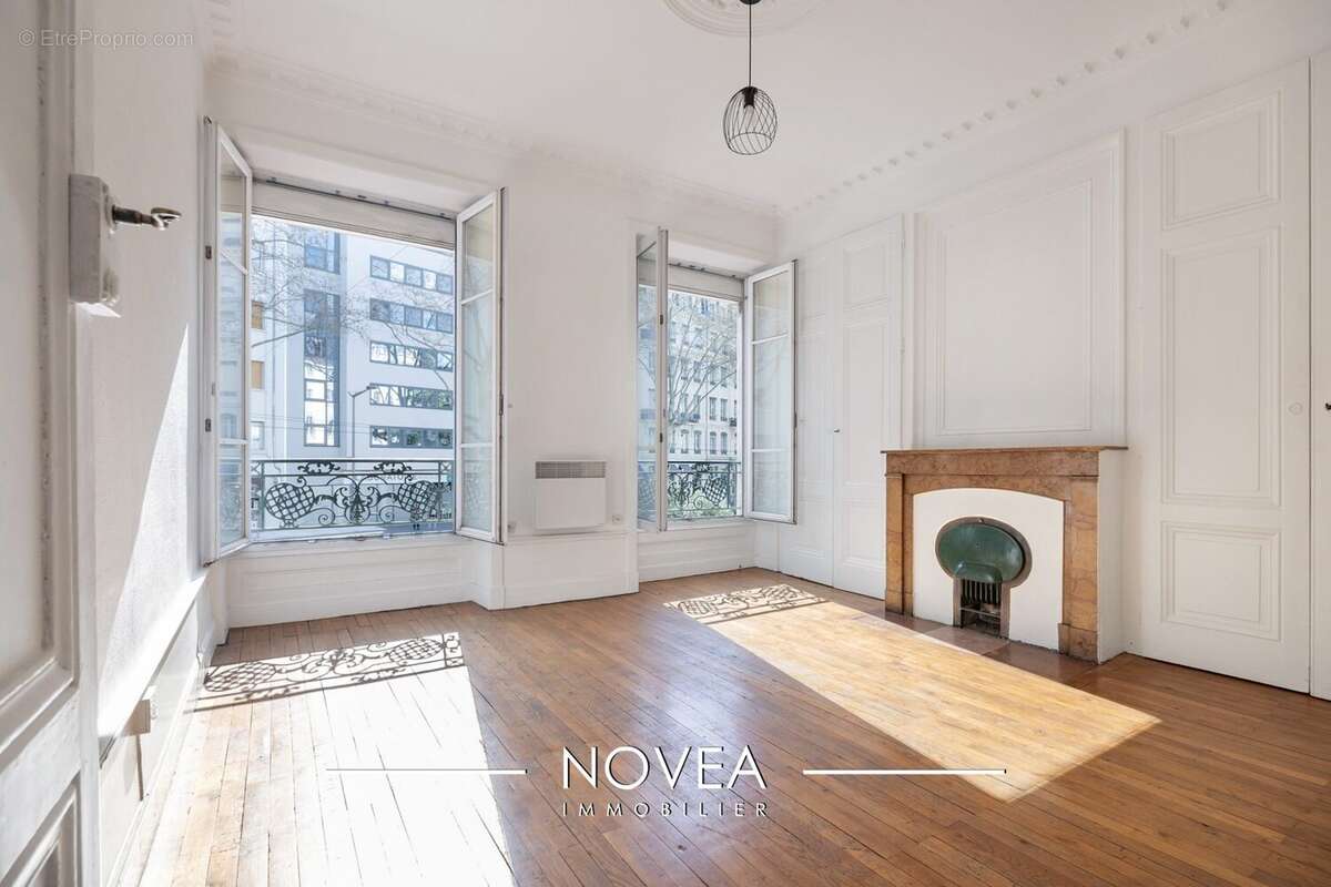 Appartement à LYON-7E