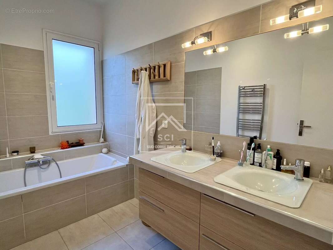 Appartement à PORTO-VECCHIO