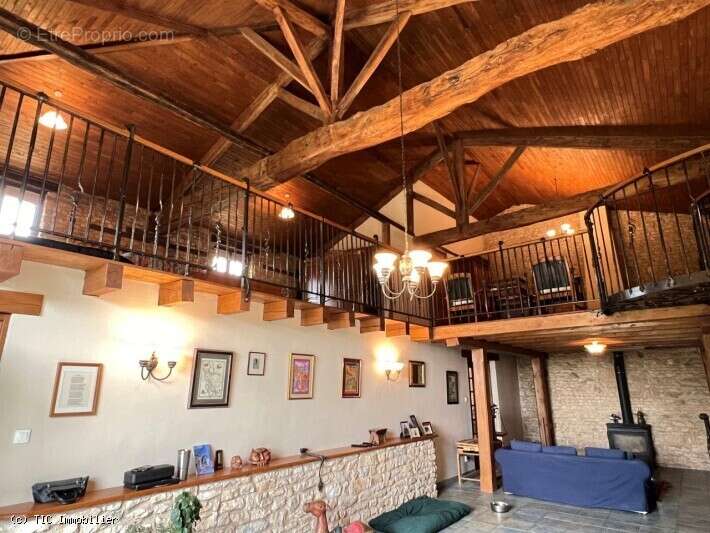 Maison à CELLEFROUIN