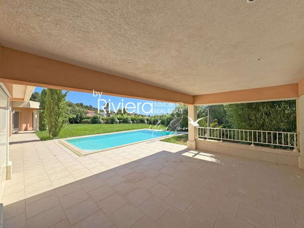 Propriété 300m2 - Piscine - Vue mer - photo 14
