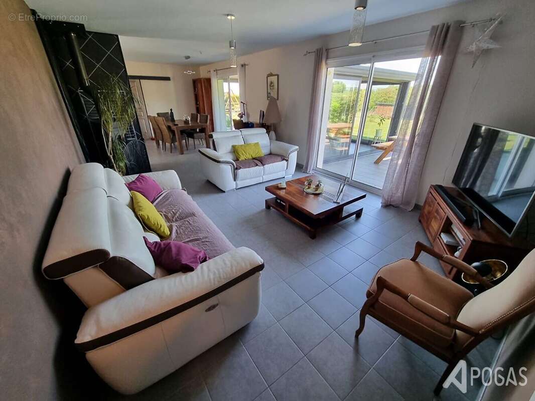 Maison à LE GRAND-BOURG