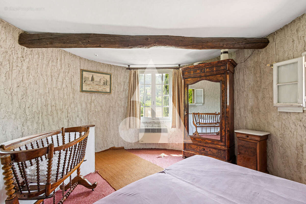 Maison à SAINT-MARC-JAUMEGARDE