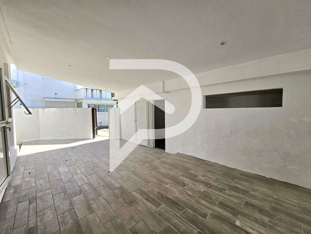 Maison à SAINT-PIERRE