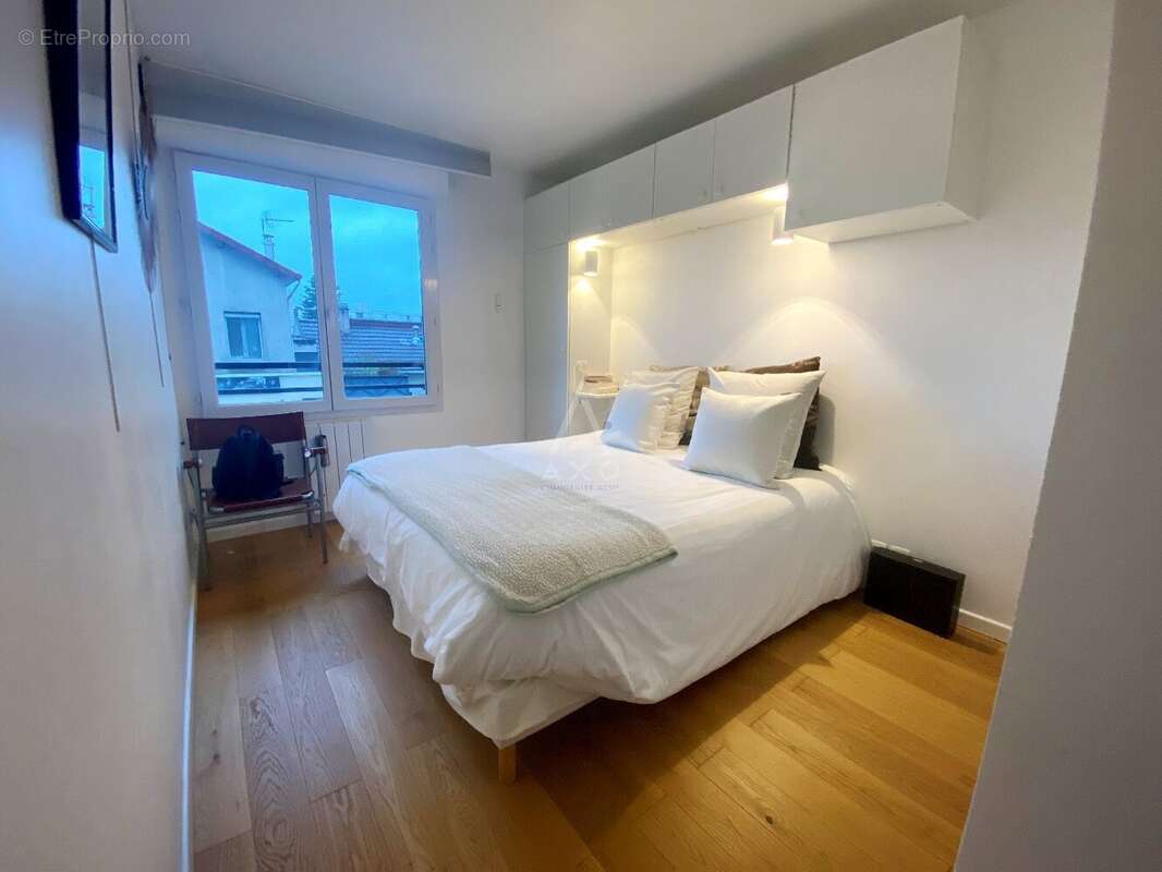 Appartement à SURESNES