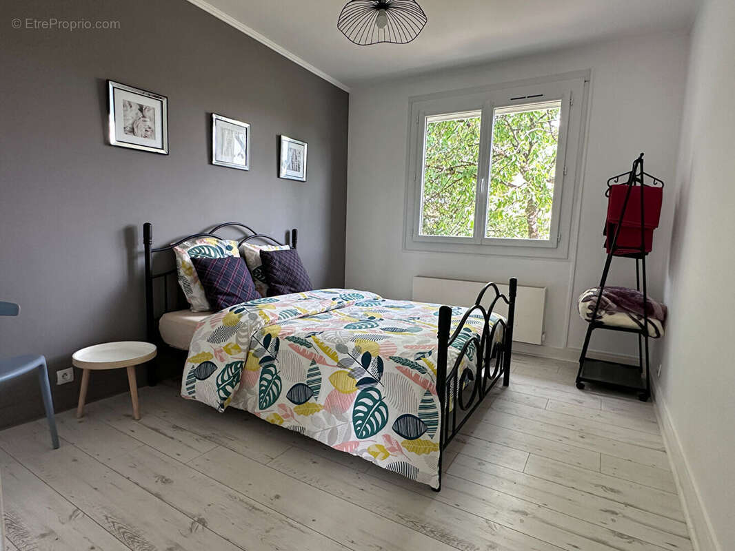 Immeuble de rapport ou maison familiale 240 m2 - 4 logements à La Couronne - photo 10