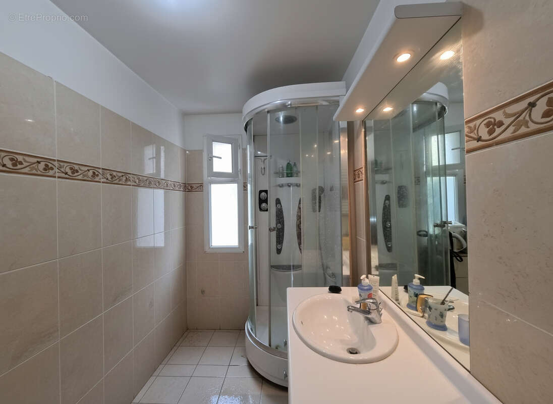 Appartement à SAINT-DENIS